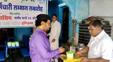 वेलफेयर पार्टी के कोटा‌ उत्तर वार्ड 52 के पार्षद मोहम्मद आसिम ने सफाई कर्मचारियों को सम्मानित कर मनाई ईद