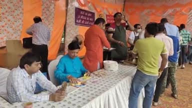 करनाल: सेक्टर 12 में आपकी रसोइ में हजारों लोगों ने 10 रुपये में किया देसी घी के हलवे के साथ नाश्ता, JBD ग्रुप ने किया आयोजन