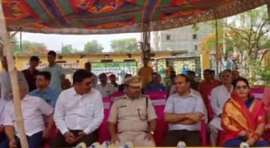 बेगूसराय: पन्हास चौक पर मनाया गया वीर कुंवर सिंह विजयोत्सव, DM-SP हुए शामिल