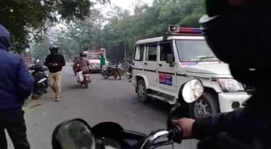 महुआ: ब्रह्म स्थान के पास से एक मोटरसाइकिल हुई चोरी, पीड़ित व्यक्ति ने पुलिस से की शिकायत