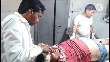गोरौल: गंज हाट के निकट बोलेरो की ठोकर लगने से एक व्यक्ति बुरी तरह हुआ जख्मी, स्थानीय लोग PHC गोरौल लाए