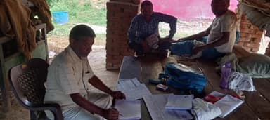 करपी: करपी BDO ने जाति आधारित जनगणना कर्मियों को कार्य में तेजी लाने का दिया निर्देश