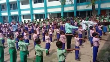 मांडू: राष्ट्रीय पंचायती राज दिवस के अवसर पर पुंडी पंचायत के बोंगहारा में निकाली गई स्वच्छता जागरूकता अभियान रैली