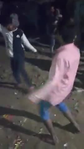 कानपुर: थाना जाजमऊ क्षेत्र के बुढ़िया घाट इलाके में दो युवकों का पिस्टल लहराते हुए वीडियो सोशल मीडिया पर हुआ वायरल