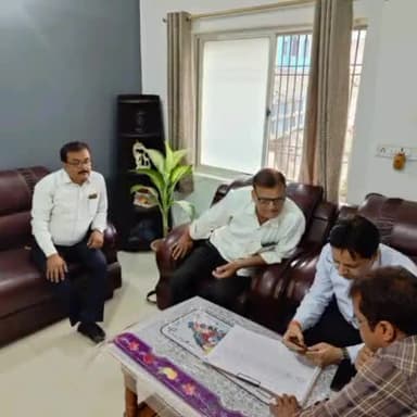 सोनपुर: द्वितीय चरण के जाति जनगणना कार्यों का सोनपुर बीडीओ ने कसमर, सैदपुर सहित अन्य पंचायतों में पहुंचकर किया निरीक्षण