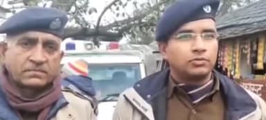 हरिपुर: हरिपुर दोसडका मार्ग पर ट्रक और बाइक की टक्कर में एक युवक बुरी तरह से हुआ घायल