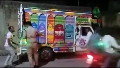 पिपलोदा: सुखेड़ा चौकी पुलिस ने कप्तान के आदेश पर बस स्टैंड के पास चलाया चेकिंग अभियान, 5 वाहनों के बनाए चालान