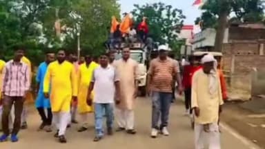 कटकमदाग: ग्राम खपरियावां में श्रीमद् भागवत सप्ताह ज्ञान यज्ञ एकादशी उद्यापन कार्यक्रम का हो रहा आयोजन, निकाली गई कलश यात्रा