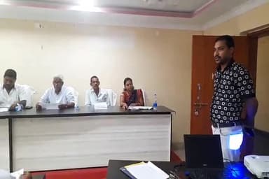 ଭଟଲି: ବ୍ଲକ ସଭାଗୃହରେ ଓଡିଶା ପଛୁଆ ବର୍ଗର ସର୍ଭେ ପାଇଁ ସ୍ୱତନ୍ତ୍ର ବୈଠକ ଅନୁଷ୍ଠିତ