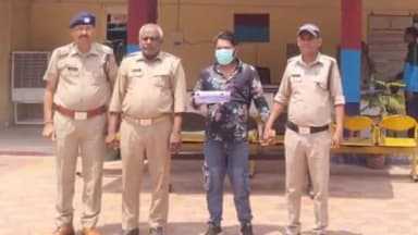 रूड़की: सिंचाई विभाग कॉलोनी के पास गंगनहर पुलिस ने अवैध तमंचा व जिंदा कारतूस के साथ हिस्ट्रीशीटर को किया गिरफ्तार