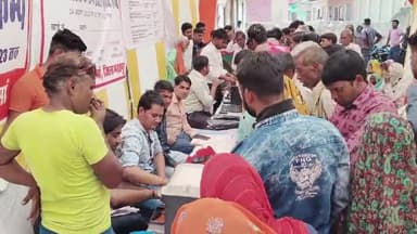 कामां: संभाग आयुक्त ने कामा में आयोजित महंगाई राहत कैंप का किया निरीक्षण