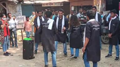 बलरामपुर समाचार लघु और मध्यम उद्यम मंत्रालय के कलाकारों ने देश प्रदेश में उद्यम स्थापित करने के लिए नाटक के माध्यम से जन