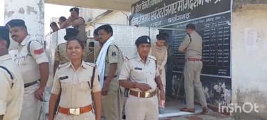 अंबिकापुर: गंगापुर स्थित रोजगार कार्यालय में काफी संख्या में पुलिस बल किया गया तैनात, भाजयुमो द्वारा किया जाएगा घेराव