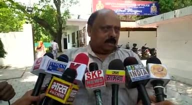 #कानपुर कैब कंपनी OLA पर FIR दर्ज करने की उठी मांग #Olacabs कंपनी देश के लोगो की जानमाल से कर रही खिलवाड़- #संजय_कटियार