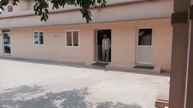 बुलंदशहर: मोहल्ला आवास विकास द्वितीय से एसएसपी कार्यालय पहुंच पिता ने पुत्र पर लगाया अभद्रता करने का आरोप