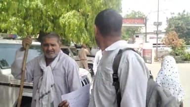 बुलंदशहर: राजगढ़ी गांव से एसएसपी ऑफिस पहुंचकर महिला के साथ मारपीट के मामले में पीड़ित परिवार ने एसएसपी से लगाई न्याय की गुहार