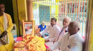 बक्सर: नगर के बारी टोला में बारी समाज ने मनाई राजा शिवदीन सिंहबारी की जयंती