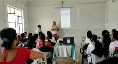 कस्बा: सामुदायिक स्वास्थ्य केंद्र कसबा में सभी एएनएम को अनमोल एवं आरसीएस का दिया गया प्रशिक्षण