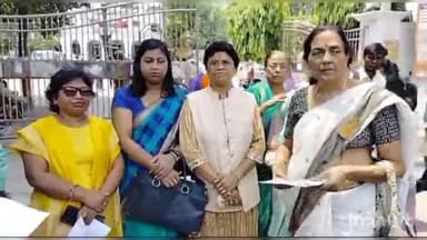 बरेली: समलैंगिक विवाह के विरोध में विज्ञान जन कल्याण समिति ने कलेक्ट्रेट में DM को सौंपा ज्ञापन