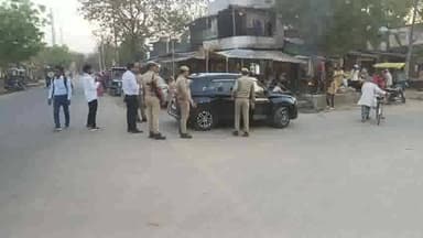 सलोन: मटियारा चौराहे पर एफएसटी की टीम ने चलाया सघन चेकिंग अभियान, चार पहिया वाहनों की ली गयी तलाशी