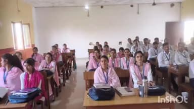 महसी: बेड़नापुर में क्लास सेमीनार का हुआ आयोजन,शैक्षिक तकनीकी,तर्क,कौशल व नई शिक्षा नीति पर डाला प्रकाश।