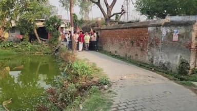 #जय भाजपा तय भाजपा (जन सम्पर्क)
       #जिलाध्यक्ष श्री परदेशी रविदास जी निवर्तमान नगर पालिका अध्यक्ष कृष्ण गोपाल जयसवाल जी एव देव तुल्य भाजपा पदाधिकारी एवं कार्यकर्ताओ के साथ #चौपरिया #महुअवा,#सब्जी_मण्डी में नगर पालिका अध्यक्ष पद के #भाजप