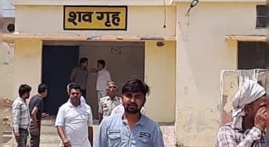 बुलंदशहर: नरसेना थाना क्षेत्र में आम के बाग में लटका हुआ शव मिलने से फैली सनसनी