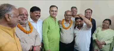 मोदीनगर: गोविंदपुरी स्थित वार्ड नंबर 30 से आदित्य कुमार भाजपा के सभासद प्रत्याशी हुए निर्विरोध घोषित।