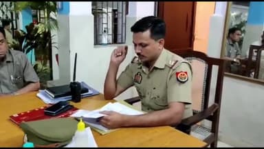 मुरादाबाद: गलशहीद थाने में निकाय चुनाव को लेकर सभी वार्ड पार्षद प्रत्याशियों के साथ की गई बैठक परमिशन लेने के बाद ही करें प्रचार