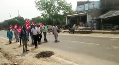 हरलाखी: विशौल में सीपीआई के द्वारा पद यात्रा का किया गया आयोजन, नेताओं ने भाजपा हटाओ देश बचाओ के लगाए नारे