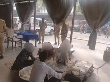 अमेठी: एसपी अमेठी द्वारा रिजर्व पुलिस लाइन में शुक्रवार को परेड की ली गई सलामी