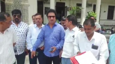 बड़गांव: बागेश्वर धाम के धीरेन्द्र शास्त्री के खिलाफ कानूनी कार्रवाई की मांग को लेकर कलाल समाज ने कलेक्टर को सौंपा ज्ञापन