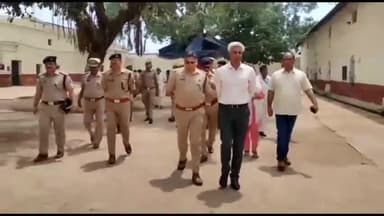 मुरादाबाद: डीएम शैलेंद्र कुमार सिंह व एसएसपी ने जिला जेल का किया औचक निरीक्षण, जेल प्रशासन को दिए आवश्यक दिशा-निर्देश