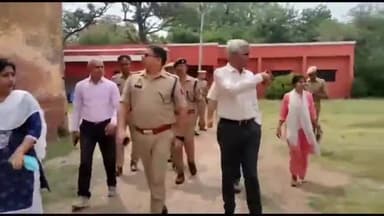 मुरादाबाद: डीएम व एसएसपी ने मुगलपुरा स्थित दो मतदान केंद्रों का किया निरीक्षण