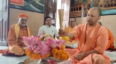 गोरखपुर: आदर्श आचार संहिता के मद्देनजर गोरखनाथ मंदिर में मुख्यमंत्री ने नहीं लगाया जनता दरबार