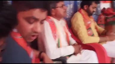 गोंडा: मुजेहना क्षेत्र में हुआ PM मोदी की मन की बात कार्यक्रम का आयोजन, माधवगंज में MLA विनय कुमार समेत अन्य ने सुना कार्यक्रम