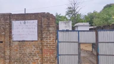 ବରପାଲି: ରେମତା ପଞ୍ଚାୟତରେ ମଦ ବିକ୍ରି ବନ୍ଦ କରିବାକୁ ବରପାଲି ସ୍ଥିତ ମଦଭାଟି ମ୍ୟାନେଜରଙ୍କୁ ଚେତାବନୀ ଦେଲେ ଗ୍ରାମର ମହିଳା