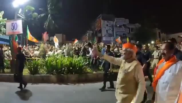 #बेंगलुरु में PM Modi ने किया भव्य रोड शो
भारी तादात में आई देखने जनता ।
#KarnatakaElection2023 #Bengaluru #PMModi