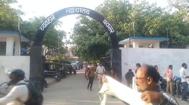 बक्सर: पदाधिकारियों तक सीधे अपनी बात पहुंचा सकेंगे अधिवक्ता, व्यवहार न्यायालय में संघ के पदाधिकारियों के कक्ष का निर्माण शुरू