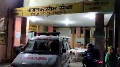 मुरादाबाद: तेज बारिश होने के चलते कांठ रोड पर बाइक फिसलने से बाइक सवार हुआ घायल, इलाज के लिए अस्पताल में भर्ती