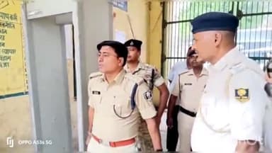 आरा: आरा में कड़ी सुरक्षा के बीच हाई कोर्ट सहायक भर्ती परीक्षा का आयोजन, भोजपुर SP ने परीक्षा केंद्रों का किया निरीक्षण