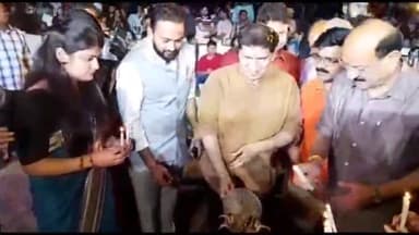 रूड़की: इमलीखेड़ा स्थित फोनिक्स कॉलेज के वार्षिकोत्सव कार्यक्रम में पहुंचे कैबिनेट मंत्री सुबोध उनियाल व पंजाबी सिंगर सुखी