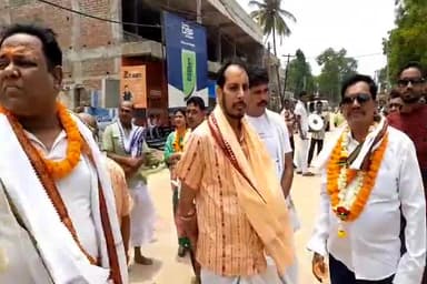 ଭଟଲି: କଳସ ଶୋଭାଯାତ୍ରା ସହ ଦଧିବାମନ ମନ୍ଦିର ପ୍ରାଙ୍ଗଣରେ ଅଖଣ୍ଡ ୨୪ ପ୍ରହରୀ ନାମଯଜ୍ଞ ଅଧିବାସ, ଯୋଗ ଦେଲେ ଜିଲ୍ଲା ପରିଷଦ ଅଧ୍ୟକ୍ଷା