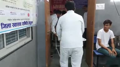 बैतूल नगर: चिचोली में बाइक सवार पिता-पुत्र को ट्रक चालक ने मारी टक्कर दोनों घायल जिला अस्पताल में भर्ती