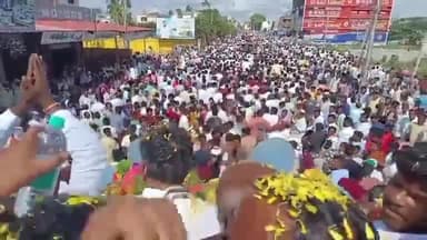 मूलबागल में डीके शिवकुमार का रोड़ शो 
#karnatakaelections2023