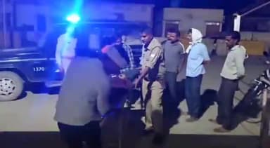 कलान: कलान गांव कोही मढ़ी के पास दो बाईकों की आपस मे हुई टक्कर, टक्कर लगने बाइक सवार दो लोग हुए घायल