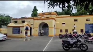 गोरखपुर: निकाय चुनाव के मद्देनजर जिला जेल गोरखपुर में बंद शहरी क्षेत्र के बंदियों की बढ़ाई गई निगरानी, जेलर ने दी जानकारी