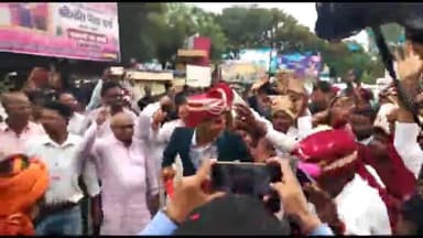 बैतूल नगर: बैतूल में मुख्यमंत्री सामूहिक कन्यादान योजना के तहत आयोजित कार्यक्रम में मंत्री इंदर सिंह परमार जमकर थिरके