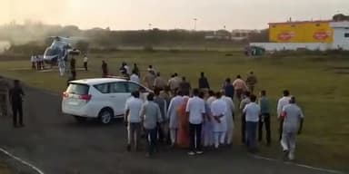 श्रीमान शिवराज सिंह चौहान जी गोटेगांव नगर में श्री जालम सिंह जी के घर शोक संवेदनाएं व्यक्त एवं श्रद्धांजलि अर्पित की