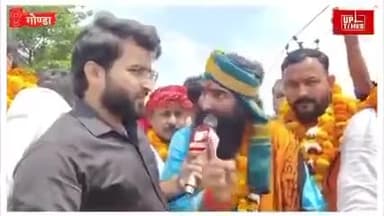 UP टाईम्स के पत्रकार फरहार आकिब खान के सवालों का जबाब देते हुए।।
लट्टू निशान